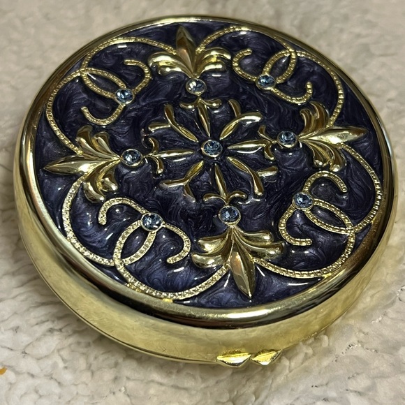 PARTYLITE Brass Travel Candle Holder Tea Light Blue Enamel Jeweled Magnetic Lid - Picture 2 of 12